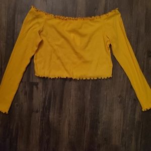 🧡 H&M: NWT Bright yellow Crop top